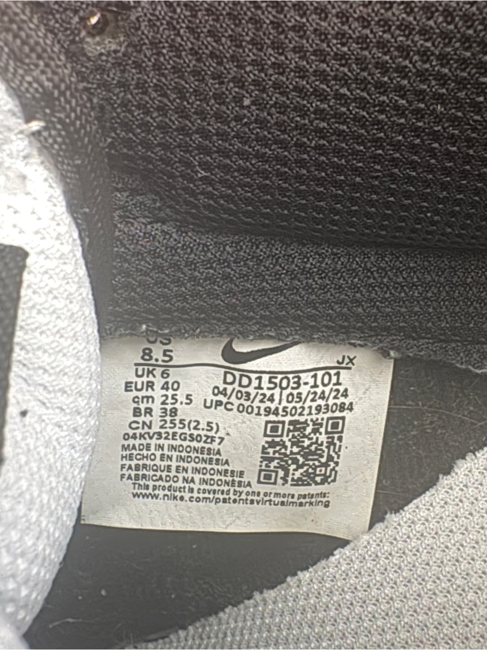 Nike Dunk Low “Panda” Sneakers | Women’s Size 8.5 | Gently Used - Picture 9 of 9